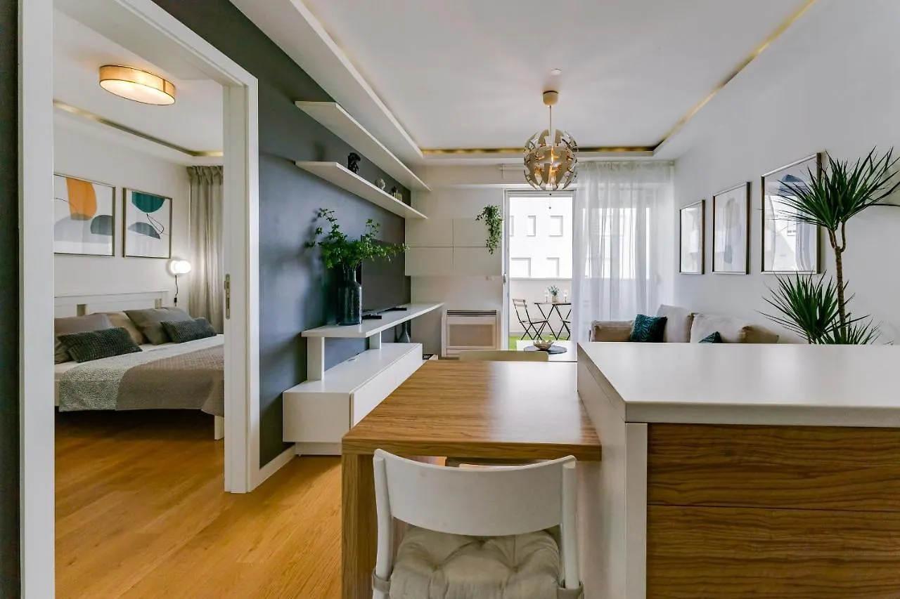 City Lux Apartment 1- With Garage And Balcony Zadar