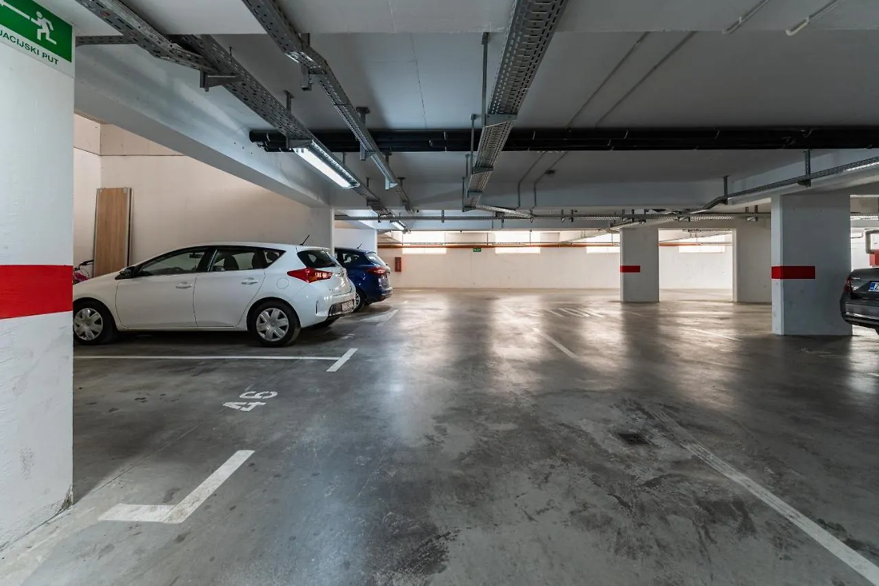 City Lux Apartment 1- With Garage And Balcony Zadar